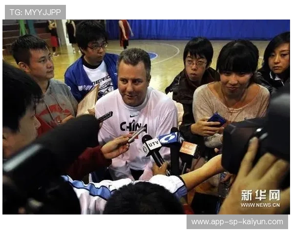 CBA球队举办公开训练课 与球迷近距离互动